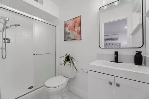 Bath - 2202 Yosemite Dr, Milpitas, CA 95035 photo 1 of 2