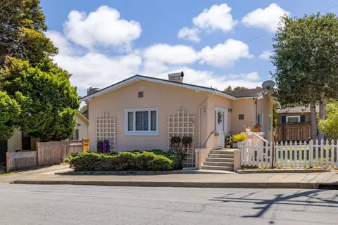 851 Laurel Ave, Pacific Grove, CA 93950
