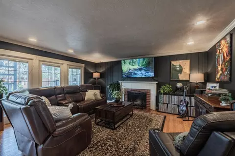 Living - 730 Lemos Ave, Salinas, CA 93901 photo 1 of 3