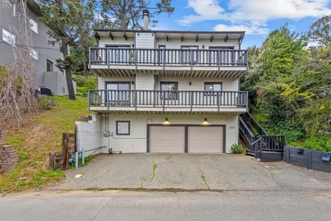 3320 Robinson Dr, Oakland, CA 94602