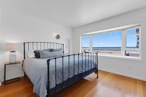 Bedroom - 325 Beach Dr, Aptos, CA 95003 photo 5 of 6