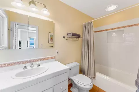 Bath - 325 Beach Dr, Aptos, CA 95003 photo 3 of 3