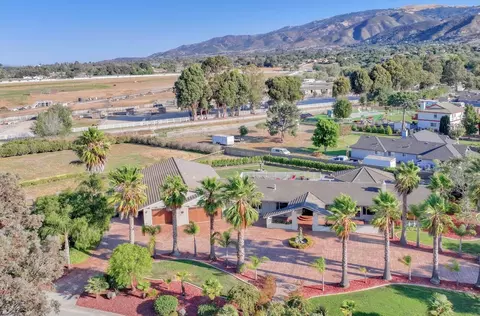 View/Area - 22125 Ranchito Dr, Salinas, CA 93908 photo 2 of 10