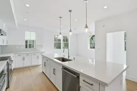 Kitchen - 236 Oak Cir, Walnut Creek, CA 94597 photo 3 of 3