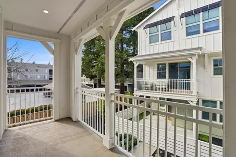 Exterior - 236 Oak Cir, Walnut Creek, CA 94597 photo 2 of 2