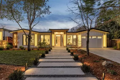 14685 Horseshoe Dr, Saratoga, CA 95070