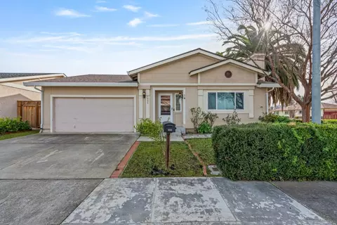 1005 Cherry Ct, Hollister, CA 95023