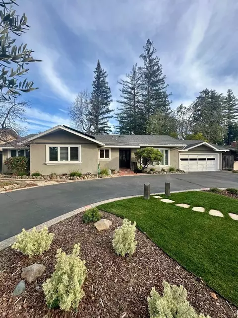 14764 Golf Links Dr, Los Gatos, CA 95032