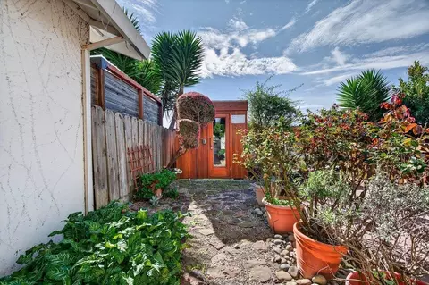 Exterior - 233 Montclair Ln, Salinas, CA 93906 photo 7 of 10