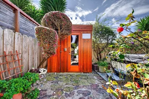 Exterior - 233 Montclair Ln, Salinas, CA 93906 photo 8 of 10