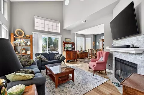 Living - 233 Montclair Ln, Salinas, CA 93906 photo 1 of 2