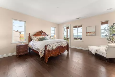 Bedroom - 1190 Olympic Ct, Gilroy, CA 95020 photo 6 of 7