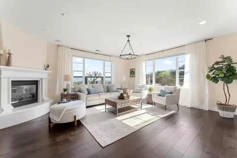 Living - 1190 Olympic Ct, Gilroy, CA 95020 photo 3 of 3