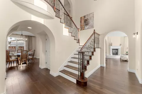 Entry Way - 1190 Olympic Ct, Gilroy, CA 95020 photo 3 of 8
