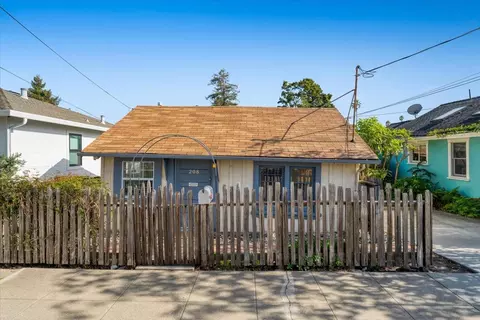 208 Mountain View Ave, Santa Cruz, CA 95062