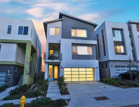 2986 Valley Of Hearts Del Pl, San Jose, CA 95136