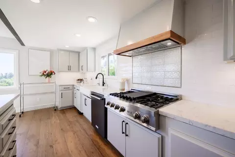 Kitchen - 260 Rancho Soquel Rd, Soquel, CA 95073 photo 11 of 29