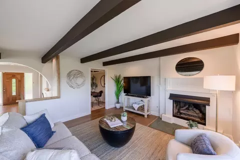 Living - 260 Rancho Soquel Rd, Soquel, CA 95073 photo 3 of 10