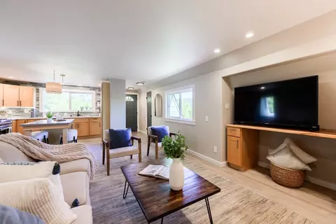 Living - 260 Rancho Soquel Rd, Soquel, CA 95073 photo 1 of 10