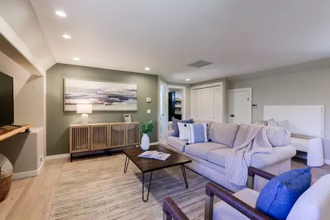 Living - 260 Rancho Soquel Rd, Soquel, CA 95073 photo 8 of 10