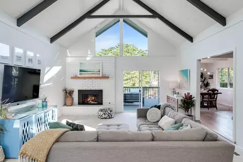 Living - 457 Townsend Dr, Aptos, CA 95003 photo 3 of 6