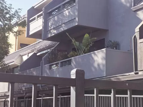 5 Embarcadero 213, Oakland, CA 94607