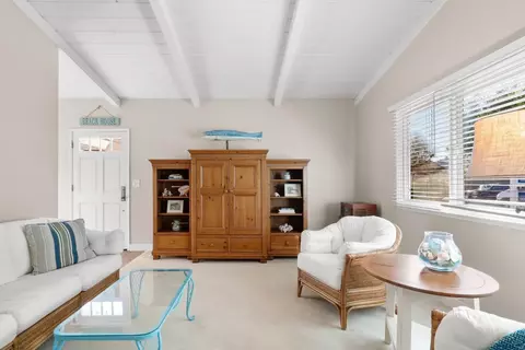 Living - 522 Spruce St, Aptos, CA 95003 photo 5 of 5