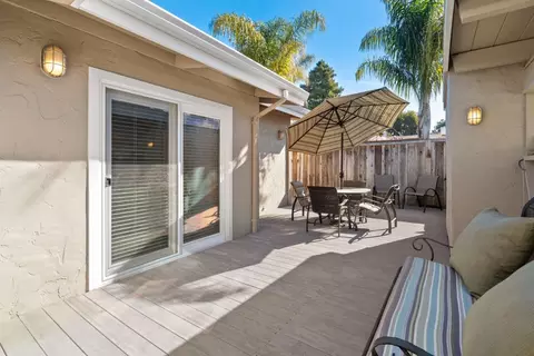 Exterior - 522 Spruce St, Aptos, CA 95003 photo 2 of 16