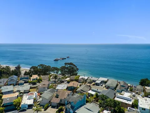 View/Area - 522 Spruce St, Aptos, CA 95003 photo 5 of 7