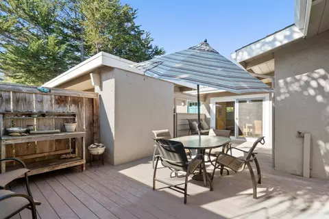 Exterior - 522 Spruce St, Aptos, CA 95003 photo 8 of 16