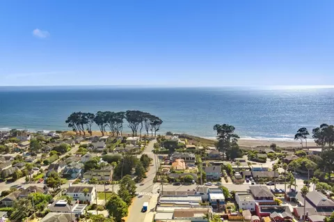 View/Area - 522 Spruce St, Aptos, CA 95003 photo 6 of 7