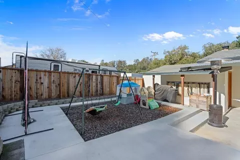 Exterior - 7501 Langley Canyon Rd, Salinas, CA 93907 photo 7 of 20