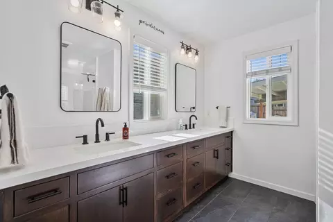 Bath - 7501 Langley Canyon Rd, Salinas, CA 93907 photo 2 of 3