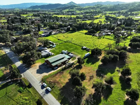 13805 Colony Ave, San Martin, CA 95046