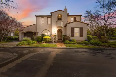 1826 Club Dr, Gilroy, CA 95020