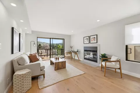Living - 118 Merion Ter, Moraga, CA 94556 photo 2 of 10