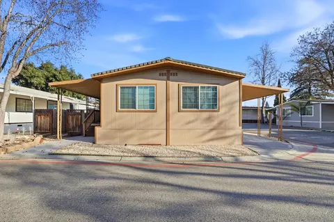 304 Los Encinos St 304, San Jose, CA 95134