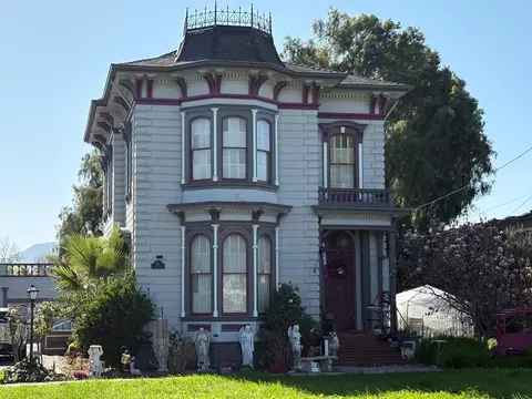 801 South St, Hollister, CA 95023