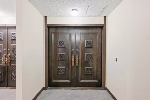 Entry Way - 555 Palm Ave 202, Millbrae, CA 94030 photo 5 of 6