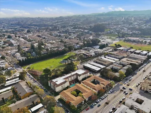 View/Area - 555 Palm Ave 202, Millbrae, CA 94030 photo 4 of 7