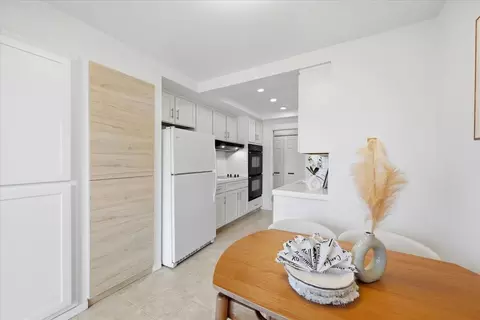 Kitchen - 555 Palm Ave 202, Millbrae, CA 94030 photo 2 of 2