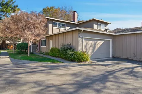 455 Lotus Ln, Mountain View, CA 94043