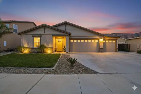 1656 Thistle Ln, Los Banos, CA 93635