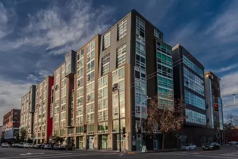 311 Oak St Ph4, Oakland, CA 94607