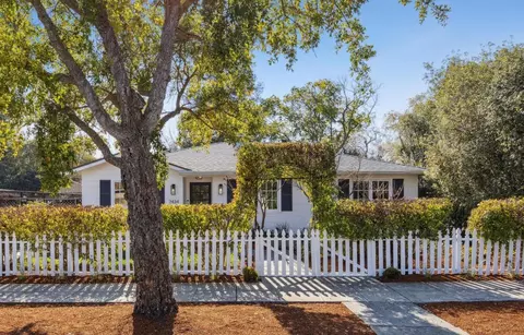 2434 Waverley St, Palo Alto, CA 94301