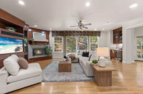 Living - 1925 Mantelli Dr, Gilroy, CA 95020 photo 1 of 5