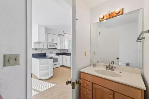 Bath - 2747 Orchard St, Soquel, CA 95073 photo 1 of 3
