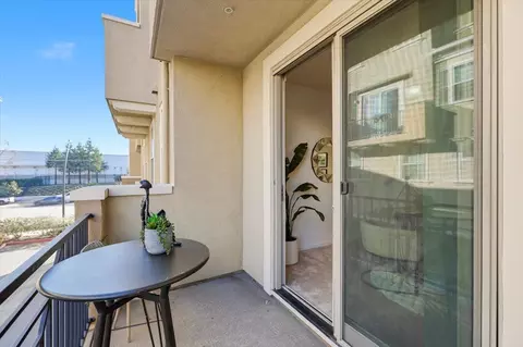 1989 Trento Loop, Milpitas, CA 95035 photo 11