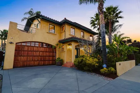 421 Centennial St, Santa Cruz, CA 95060