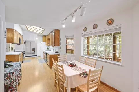 Dining - 17256 Mount Elizabeth Dr, Sonora, CA 95370 photo 2 of 2